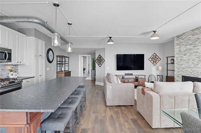 132 Lakefront Boulevard 401, Buffalo, NY 14202