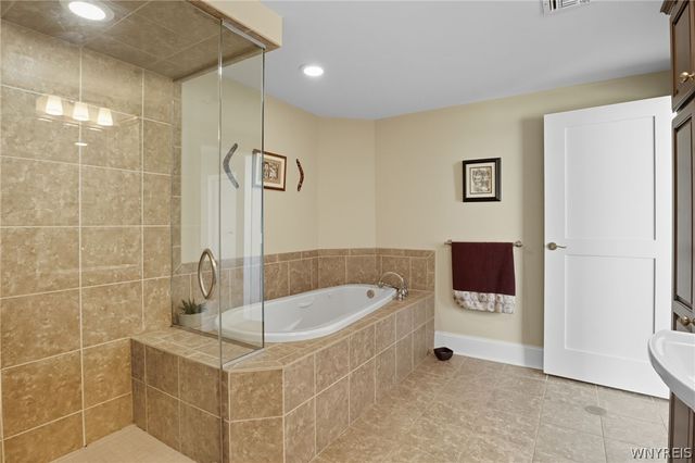 132 Lakefront Boulevard 401, Buffalo, NY 14202