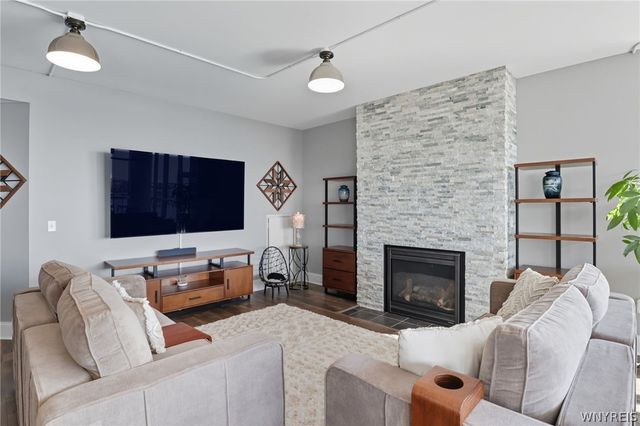 132 Lakefront Boulevard 401, Buffalo, NY 14202