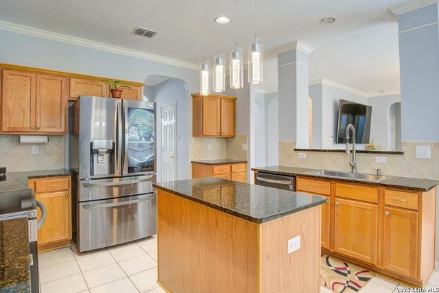 1102 MORNING SPG, San Antonio, TX 78260