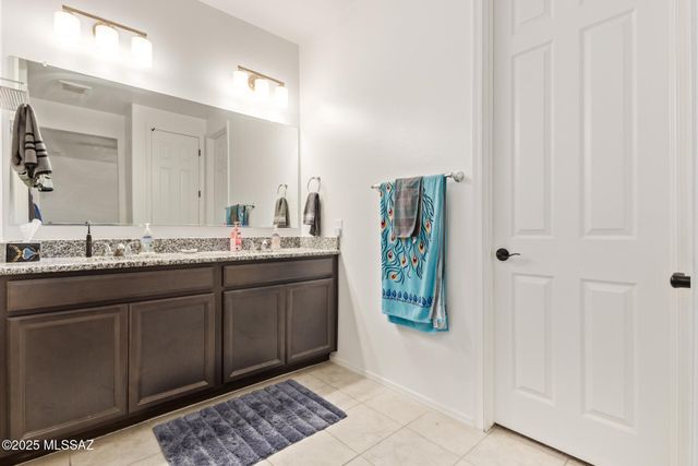 630 W Calle Las Varitas, Sahuarita, AZ 85629