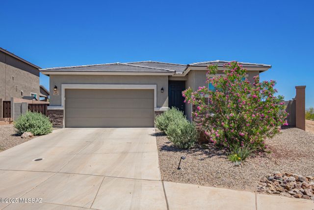 630 W Calle Las Varitas, Sahuarita, AZ 85629