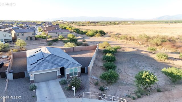 630 W Calle Las Varitas, Sahuarita, AZ 85629