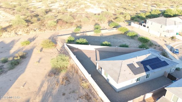 630 W Calle Las Varitas, Sahuarita, AZ 85629