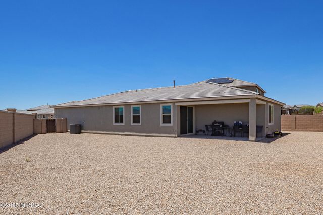 630 W Calle Las Varitas, Sahuarita, AZ 85629