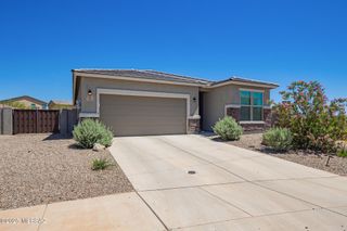630 W Calle Las Varitas, Sahuarita, AZ 85629
