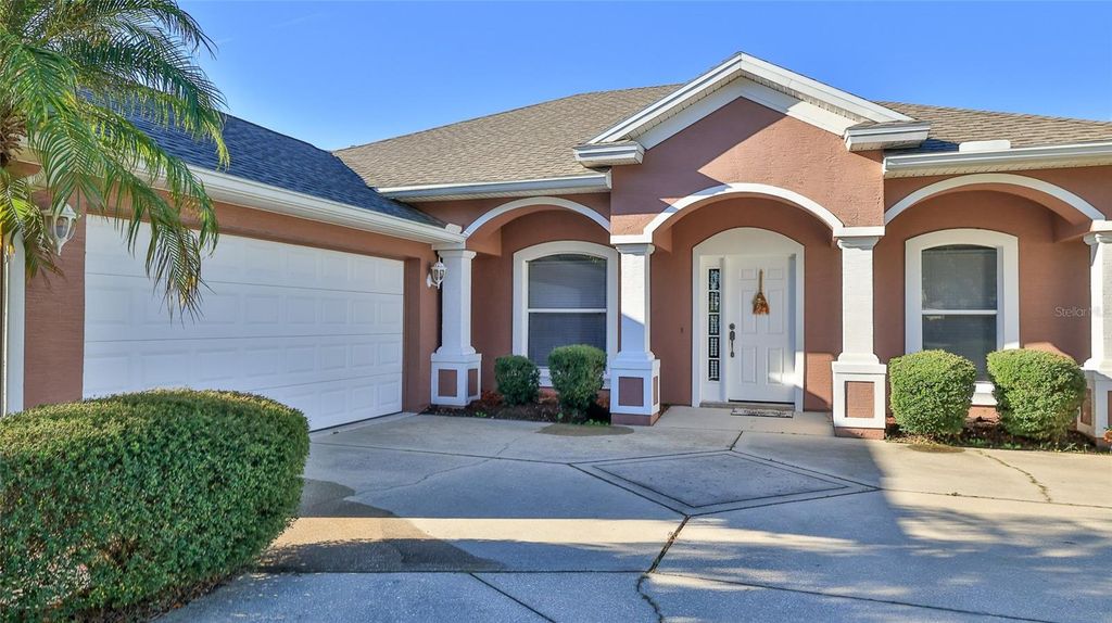 Image 2 of property listing at 552 CARO COURT, New Smyrna Beach, FL 32168