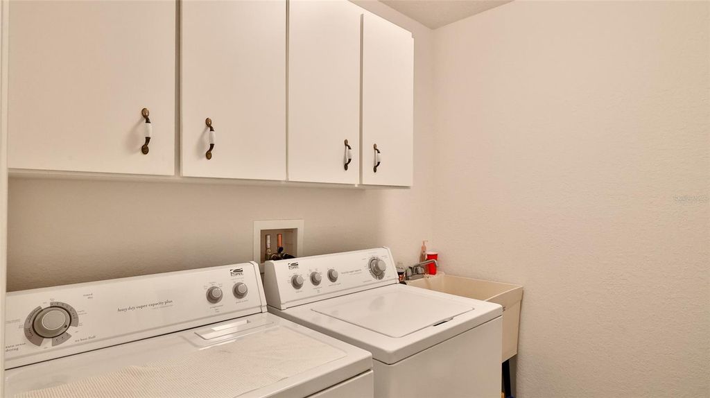 Image 32 of property listing at 552 CARO COURT, New Smyrna Beach, FL 32168