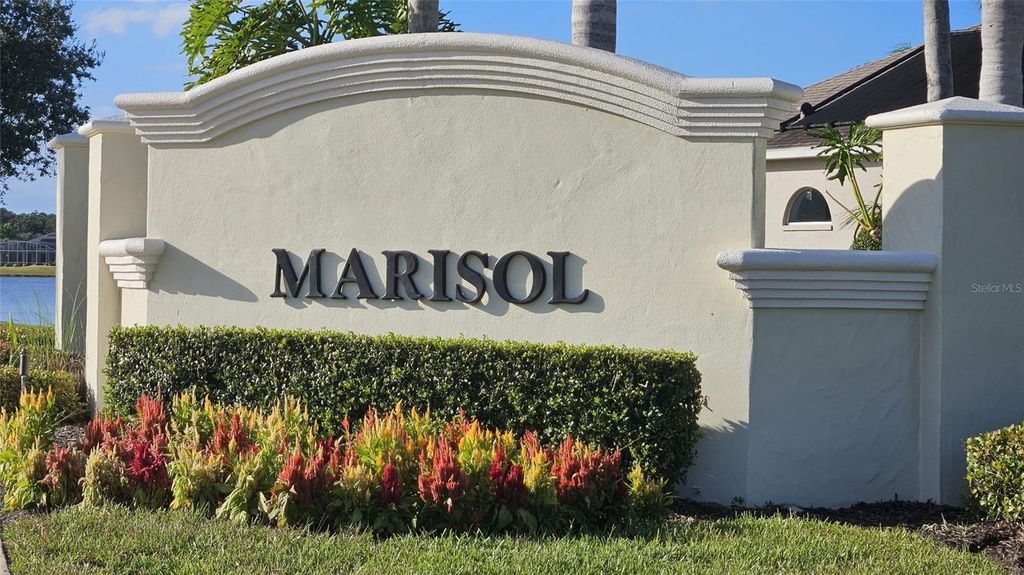 Image 5 of property listing at 552 CARO COURT, New Smyrna Beach, FL 32168