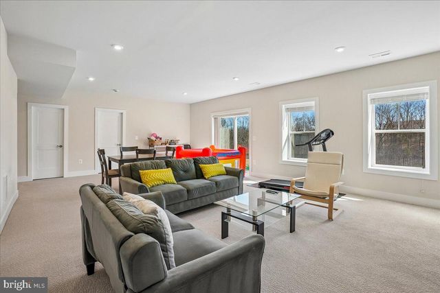 11821 ARCARI DR, Bristow, VA 20136