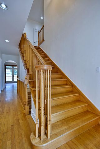 1908 S HARRISON Street, Glenview, IL 60025
