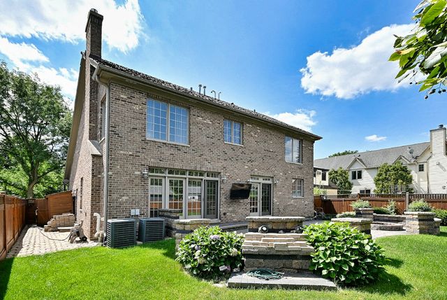 1908 S HARRISON Street, Glenview, IL 60025