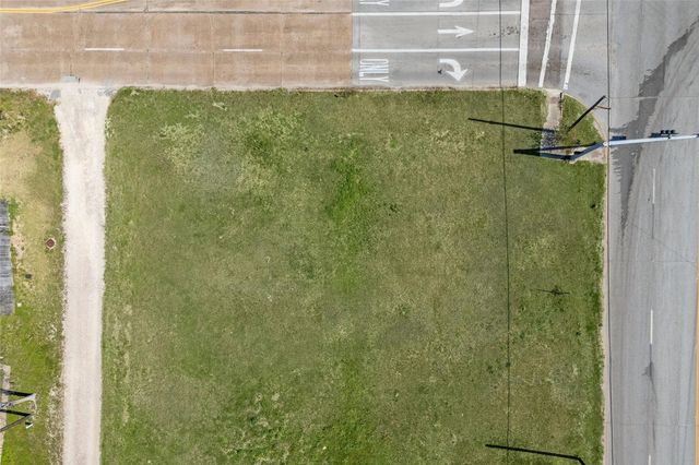 2102 Texas Avenue, Texas City, TX 77590