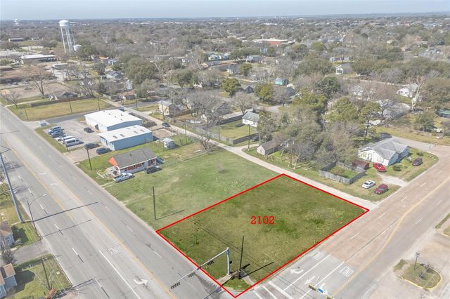 2102 Texas Avenue, Texas City, TX 77590
