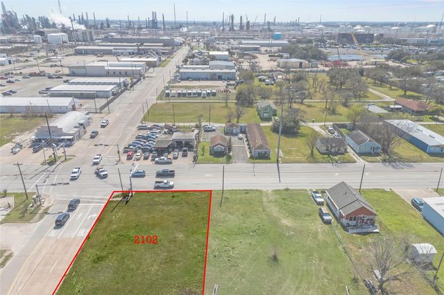 2102 Texas Avenue, Texas City, TX 77590