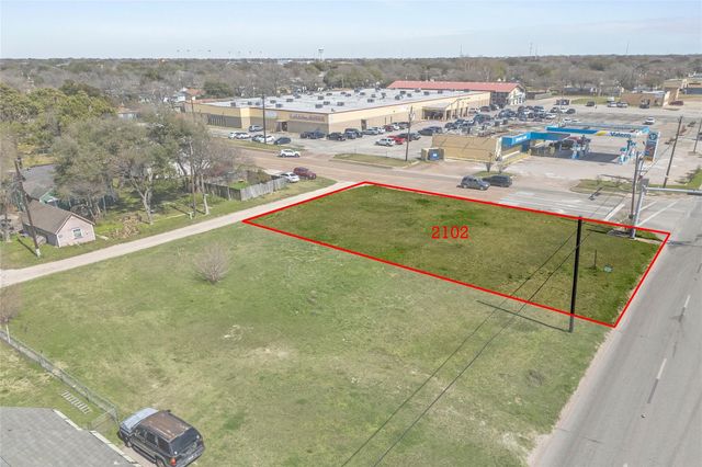 2102 Texas Avenue, Texas City, TX 77590