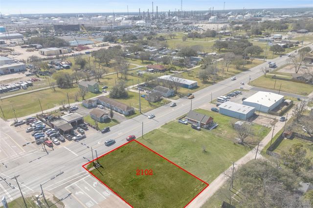 2102 Texas Avenue, Texas City, TX 77590