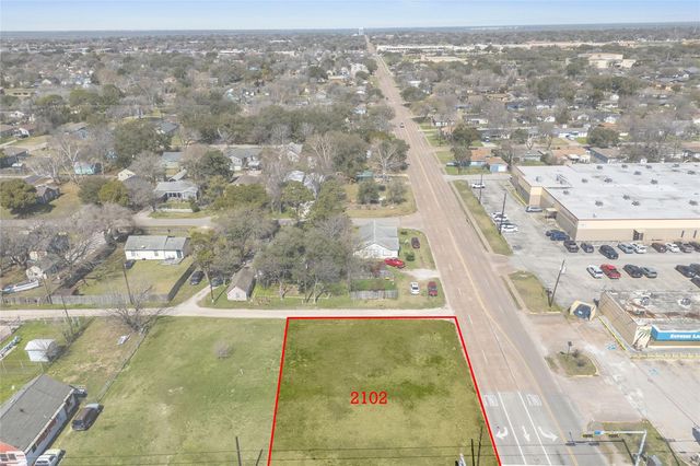 2102 Texas Avenue, Texas City, TX 77590
