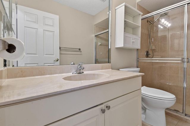 118 Fernwood Crescent, Royal Palm Beach, FL 33411