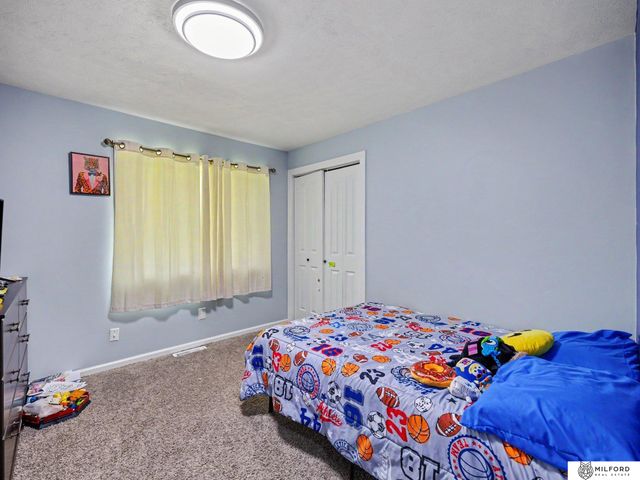 8402 S 26th Street, Bellevue, NE 68147