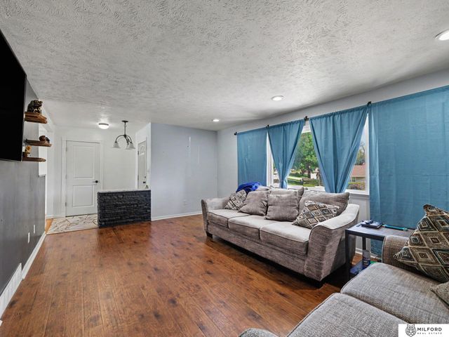 8402 S 26th Street, Bellevue, NE 68147