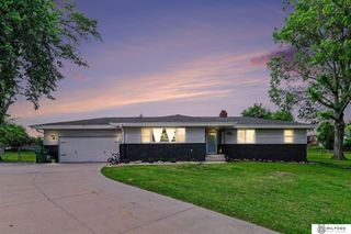8402 S 26th Street, Bellevue, NE 68147