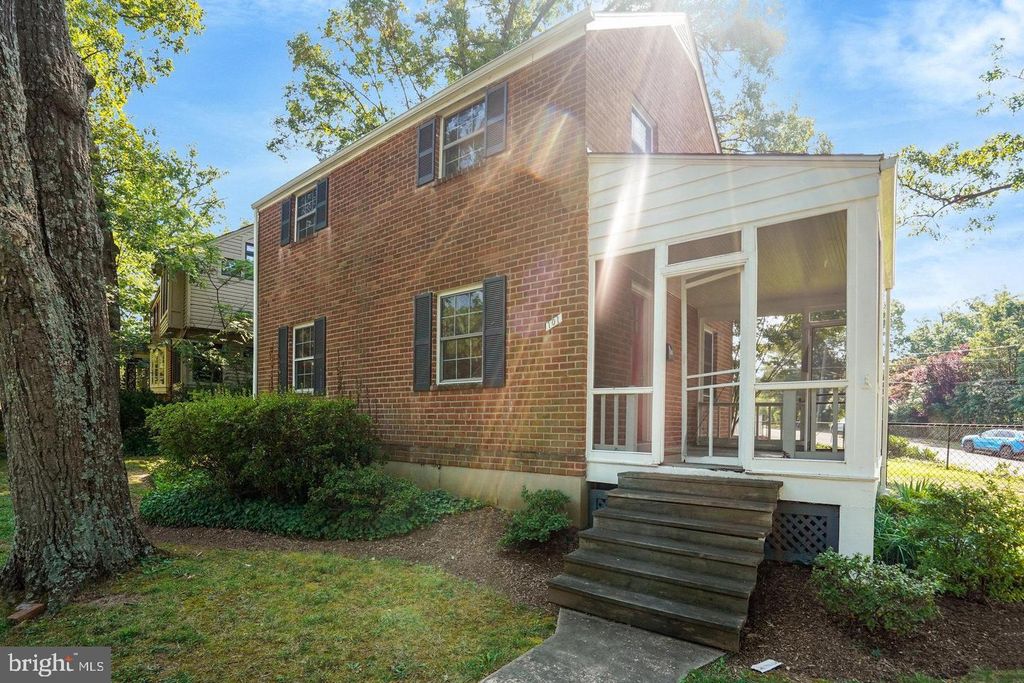 101 N COLUMBUS ST, Arlington, VA 22203