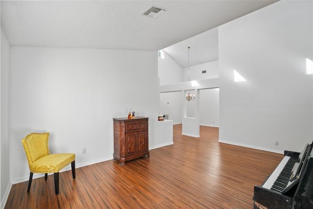 955 NW 202nd Avenue, Pembroke Pines, FL 33029