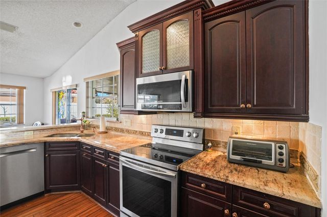 955 NW 202nd Avenue, Pembroke Pines, FL 33029