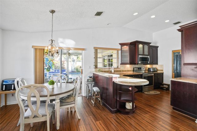 955 NW 202nd Avenue, Pembroke Pines, FL 33029