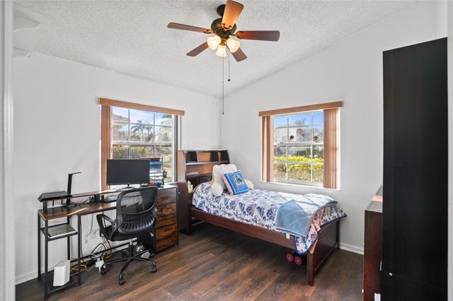 955 NW 202nd Avenue, Pembroke Pines, FL 33029