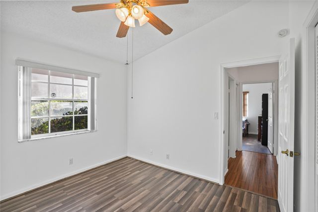 955 NW 202nd Avenue, Pembroke Pines, FL 33029