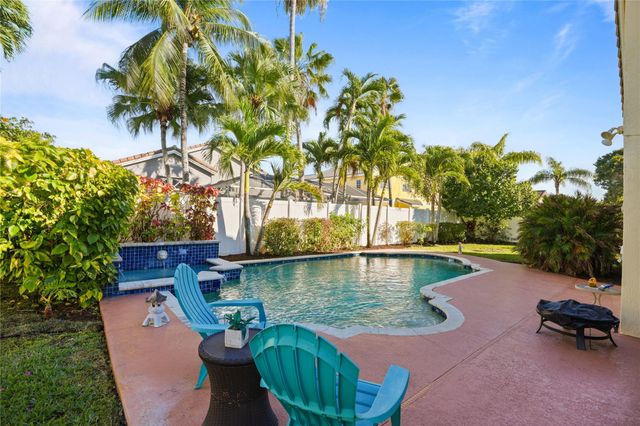 955 NW 202nd Avenue, Pembroke Pines, FL 33029