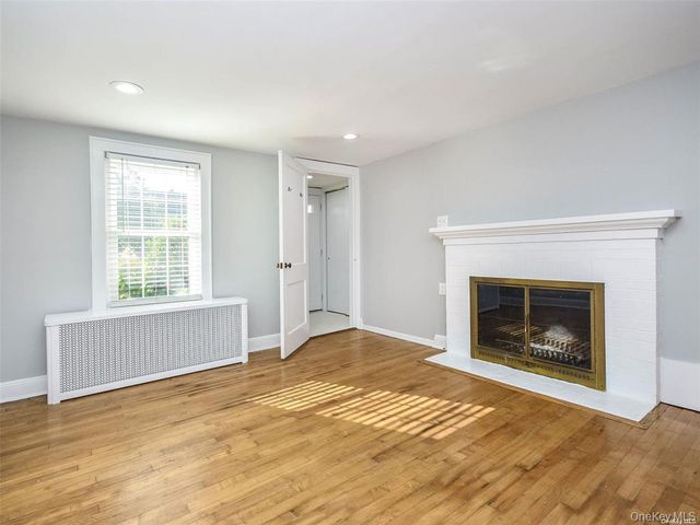 63 Elm Avenue 1, Glen Cove, NY 11542