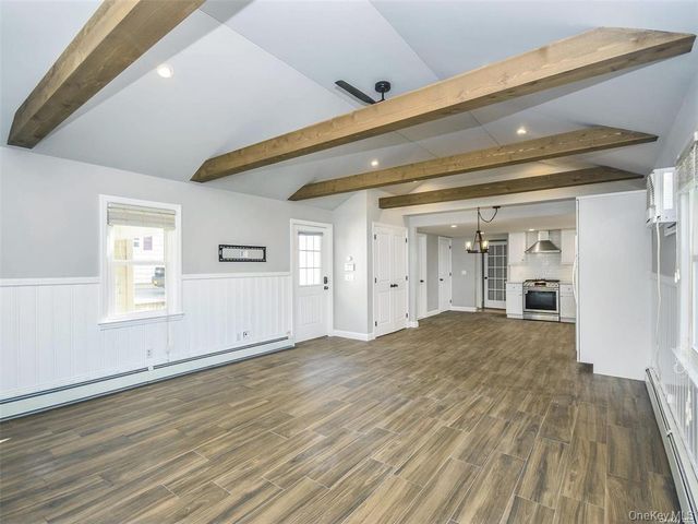 63 Elm Avenue 1, Glen Cove, NY 11542