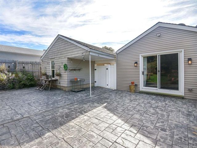 63 Elm Avenue 1, Glen Cove, NY 11542
