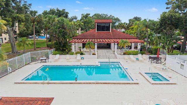 11485 OAKHURST ROAD 204, Largo, FL 33774