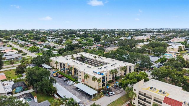 11485 OAKHURST ROAD 204, Largo, FL 33774