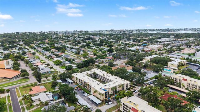 11485 OAKHURST ROAD 204, Largo, FL 33774