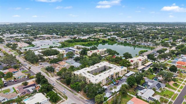 11485 OAKHURST ROAD 204, Largo, FL 33774