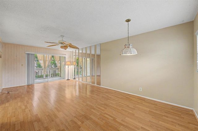 11485 OAKHURST ROAD 204, Largo, FL 33774