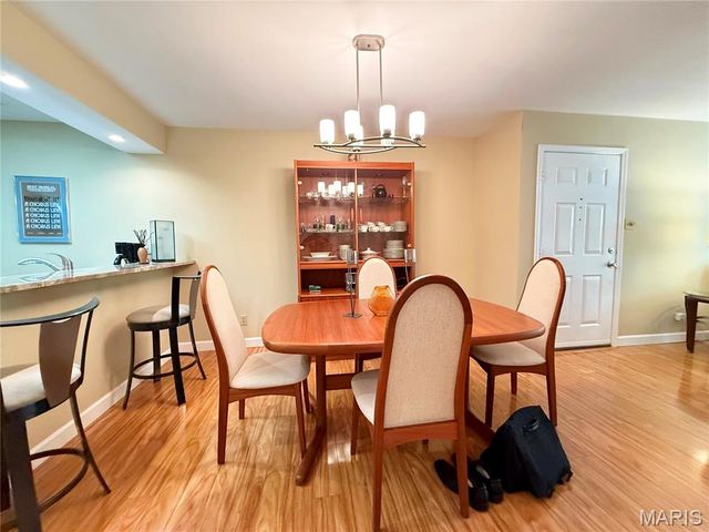 4235 Pine Boulevard 21, St Louis, MO 63108