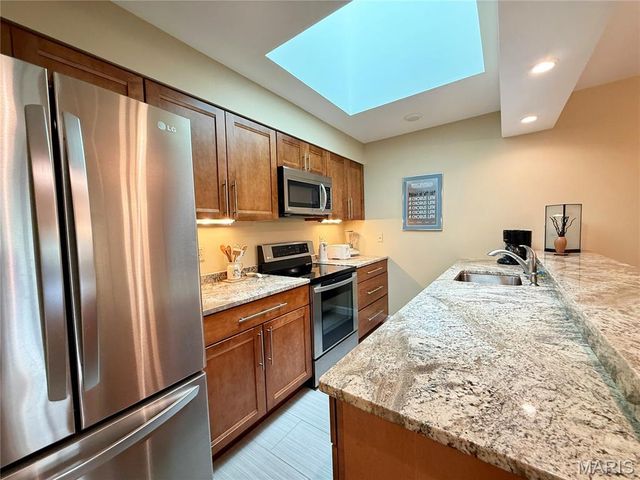 4235 Pine Boulevard 21, St Louis, MO 63108