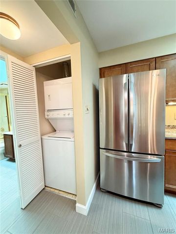 4235 Pine Boulevard 21, St Louis, MO 63108