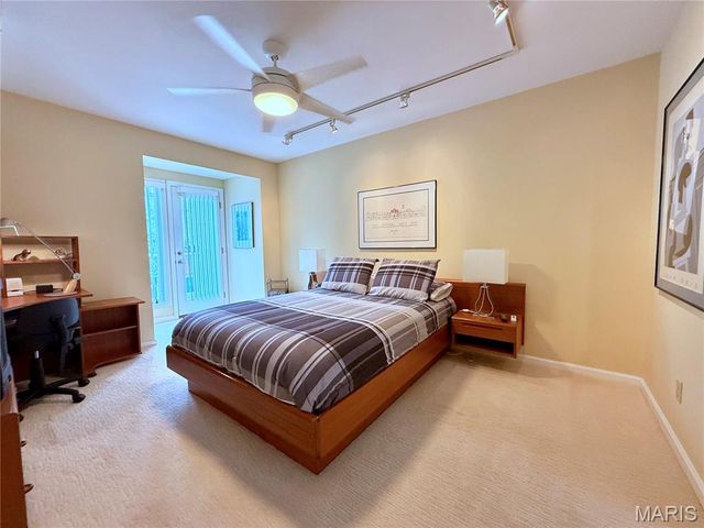 4235 Pine Boulevard 21, St Louis, MO 63108