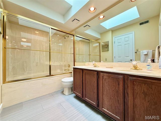 4235 Pine Boulevard 21, St Louis, MO 63108