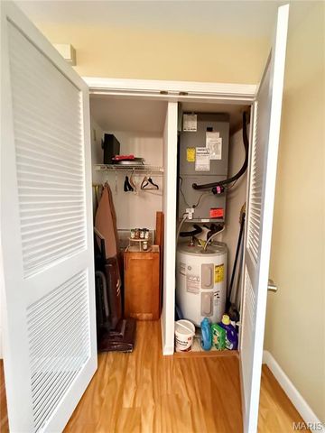 4235 Pine Boulevard 21, St Louis, MO 63108