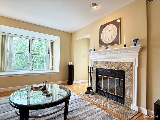 4235 Pine Boulevard 21, St Louis, MO 63108