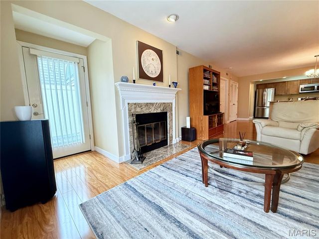 4235 Pine Boulevard 21, St Louis, MO 63108