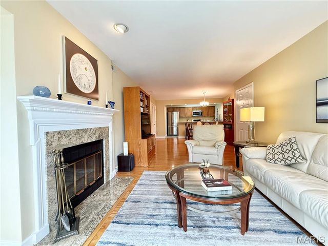 4235 Pine Boulevard 21, St Louis, MO 63108